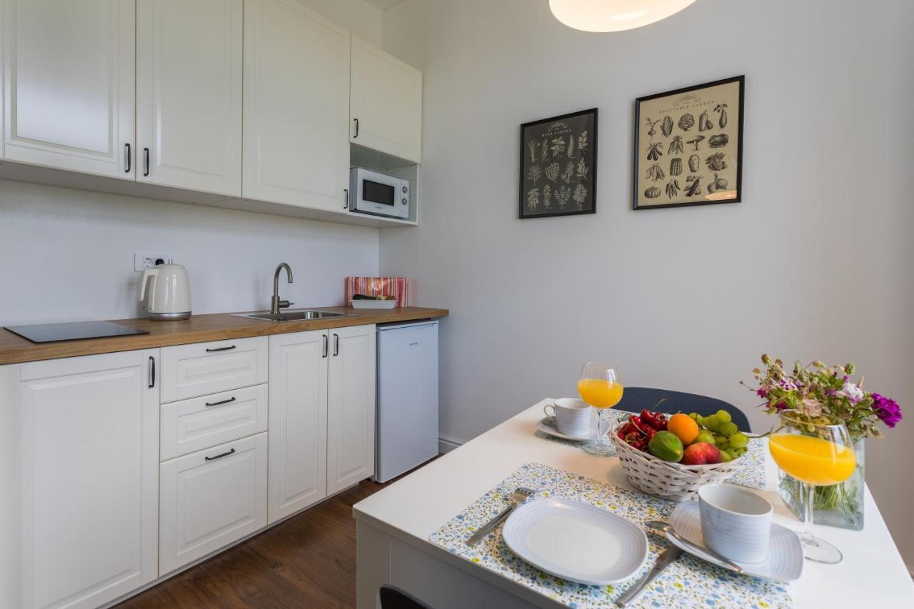 Bu2 Pula Studio Apartment Buitenkant foto